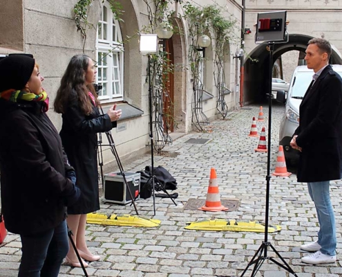 Drehort Neuer Bau mit Herrn Hermann, Inge Bell, Diana Bayer